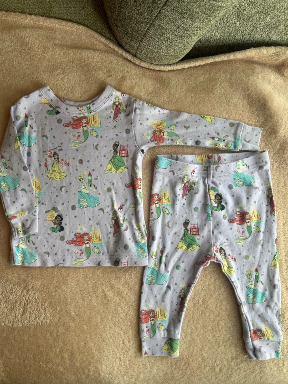 GAP Disney Girls' Princess Pajama Set 👑